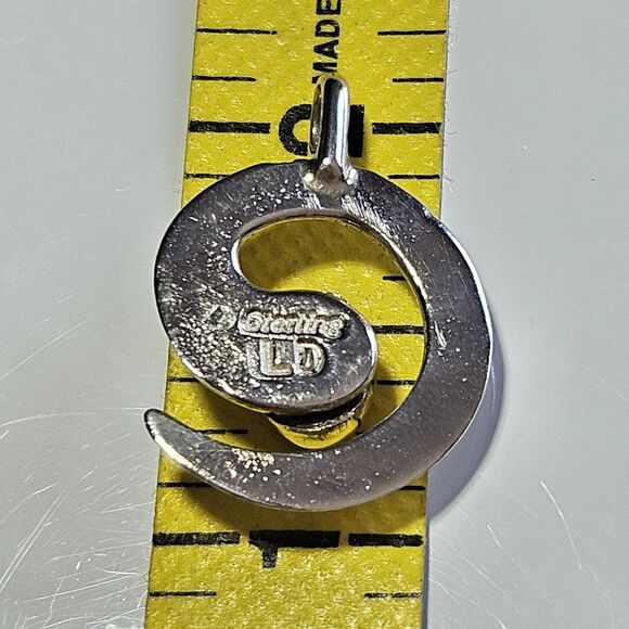 *Sale* Vintage LD Sterling Silver Swirl Pendant With Oval Garnet - Picture 6 of 10